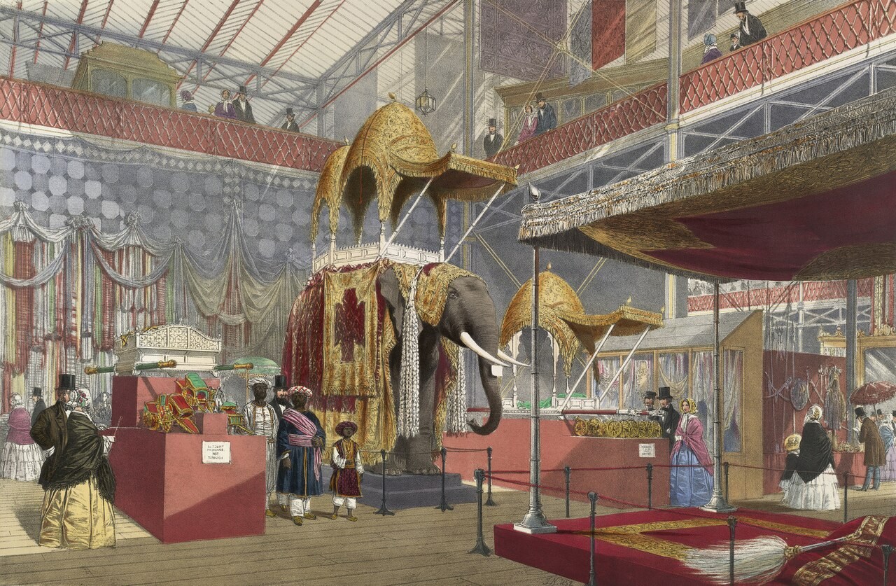 Colored print of the India court with a decorated elephant, textiles and canopies