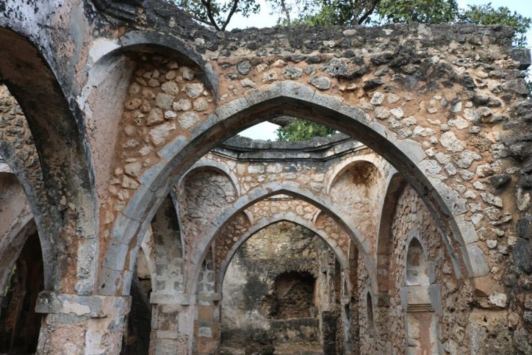 Kilwa Kisiwani: Coral Walls, Copper Coins and an Indian Ocean City